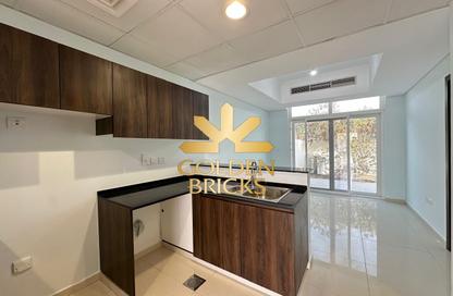 Townhouse - 4 - 4 for rent in Victoria - Damac Hills 2 - Dubai