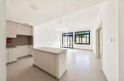 Townhouse - 4 Bedrooms - 5 Bathrooms for rent in Noor Townhouses - Town Square - Dubai