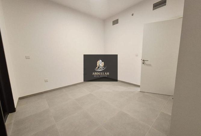 72305016 - Property Image 2