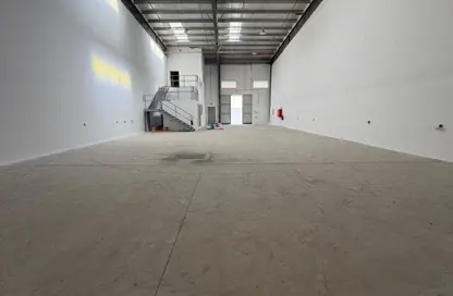 Warehouse - Studio - 2 Bathrooms for rent in Ali Mousa Building - Al Sajaa Industrial - Al Sajaa - Sharjah