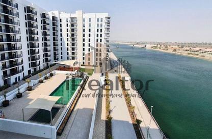 Apartment - Studio - 1 for rent in Waters Edge - Yas Island - Abu Dhabi