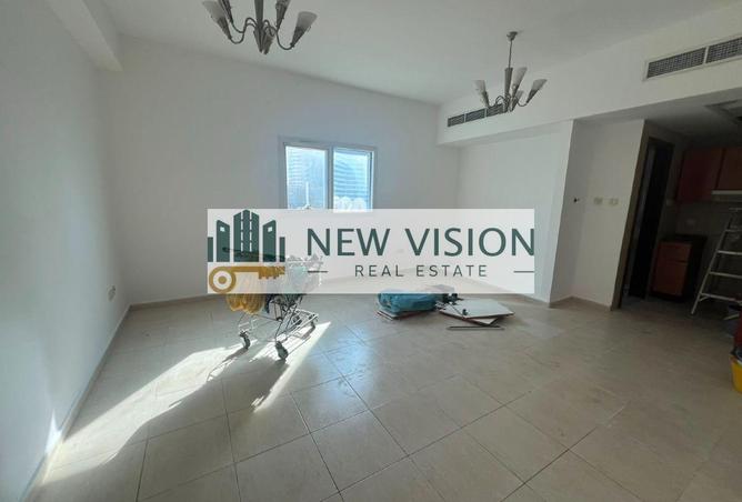 98708902 - Property Image 3