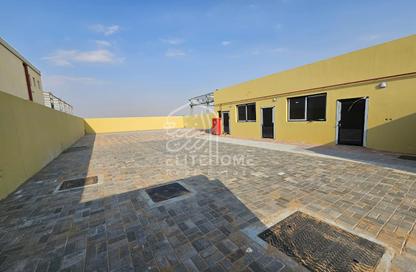 Warehouse - Studio for rent in Al Sajaa Industrial - Al Sajaa - Sharjah