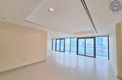 Apartment - 3 Bedrooms - 4 Bathrooms for rent in Beach Tower 2 - Al Khan Lagoon - Al Khan - Sharjah