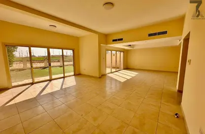 Townhouse - 3 Bedrooms - 3 Bathrooms for rent in The Townhouses at Al Hamra Village - Al Hamra Village - Ras Al Khaimah