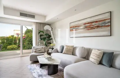 تاون هاوس - 2 غرف نوم - 3 حمامات للبيع في الينابيع 3 - الينابيع - دبي