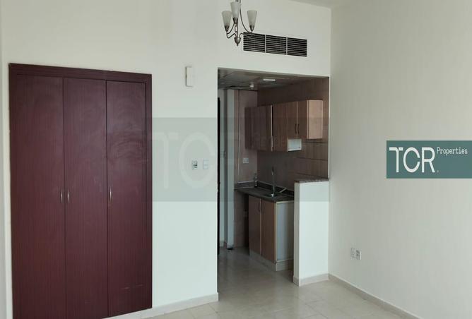 Skyline Comfort | Modern Studio | Prime Location