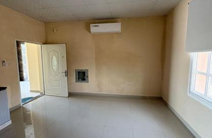Apartment - Studio - 1 for rent in Cornich Ras Al Khaima - Ras Al Khaimah
