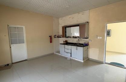 Apartment - Studio - 1 for rent in Cornich Ras Al Khaima - Ras Al Khaimah Apartment - Studio - 1 for rent in Cornich Ras Al Khaima - Ras Al Khaimah