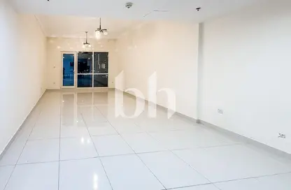 شقة - غرفة نوم - 2 حمامات للايجار في ريزيدنس بزنس سنترال - الخليج التجاري - دبي