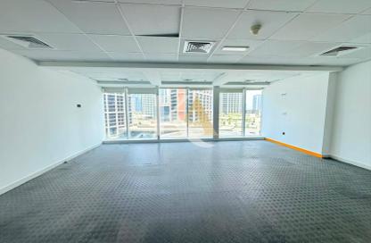 Office Space - Studio for rent in The Burlington - Business Bay - Dubai