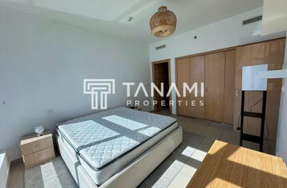 Apartment - 1 Bedroom - 2 Bathrooms for rent in Fairfield Tower - Park Island - Dubai Marina - Dubai