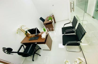 Office Space - Studio - 1 Bathroom for rent in Red Avenue - Al Garhoud - Dubai