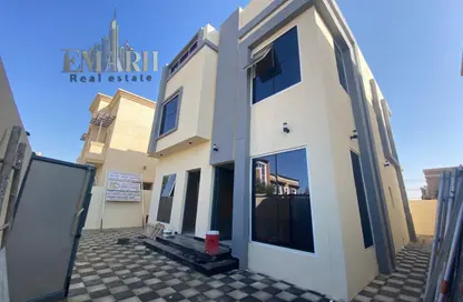 فيلا - 3 غرف نوم - 6 حمامات للبيع في الزاهية جاردنز - الزاهية - عجمان