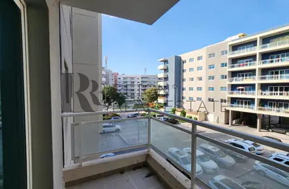 شقة - غرفة نوم - 2 حمامات للايجار في برج 39 - الريف داون تاون - الريف - أبوظبي