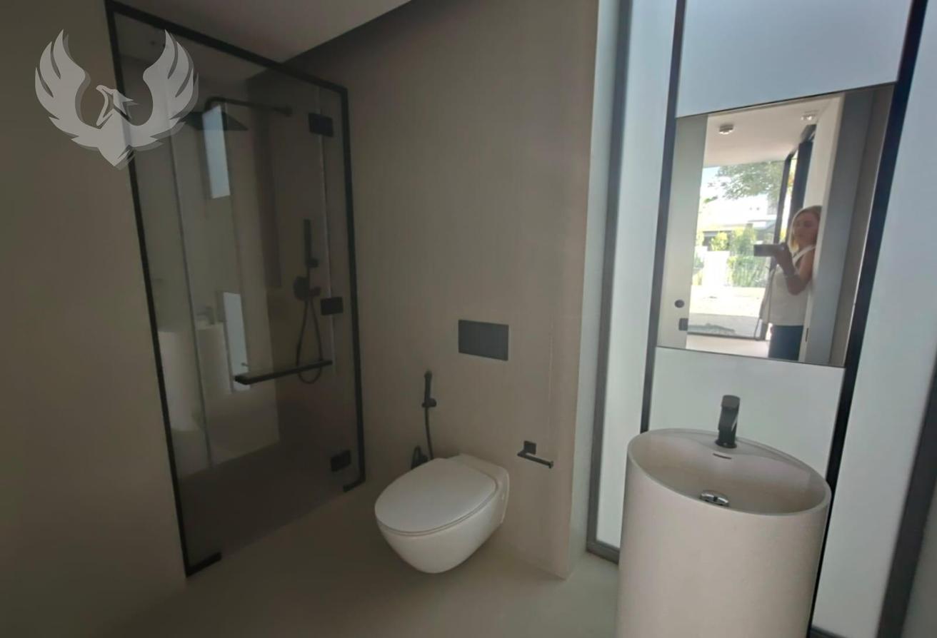5 Bed Large | Corner Unit | Huge Plot photo 12