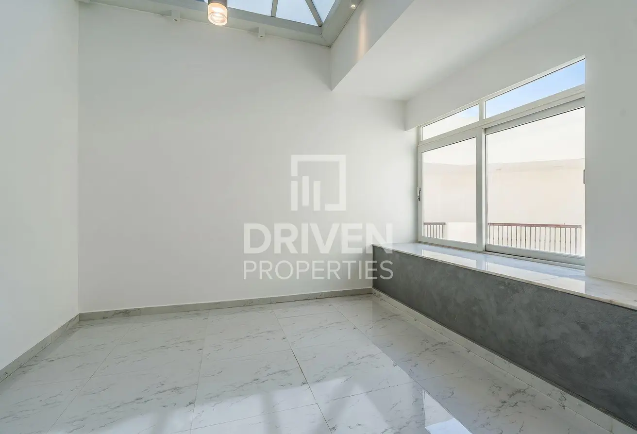 113729093 - Property Main Image
