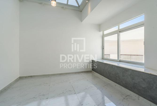 113729093 - Property Main Image