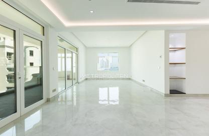 Apartment - 3 Bedrooms - 4 Bathrooms for rent in Al Dabas - Shoreline Apartments - Palm Jumeirah - Dubai