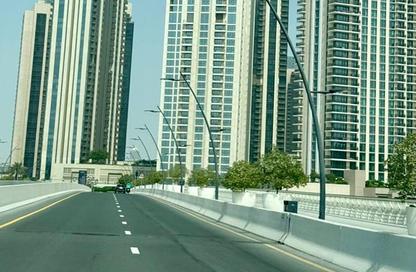 شقة - 2 - 2 للبيع في A كريك سايد 18 - حدائق الإمارات 1 - مرسى خور دبي - دبي