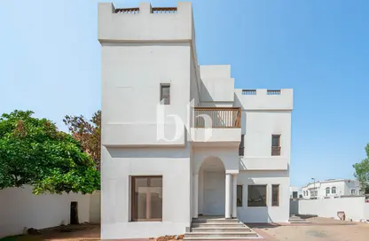 فيلا - 5 غرف نوم - 6 حمامات للايجار في حدائق الإمارات 1 - القوز - دبي