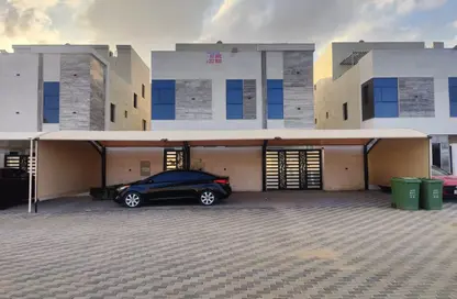 فيلا - 5 غرف نوم - 5 حمامات للايجار في الحليو 2 - الحليو - عجمان