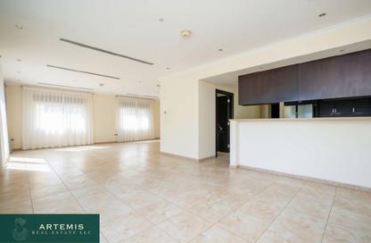 Villa - 3 - 4 for rent in Legacy Nova Villas - District 9 - Jumeirah Park - Dubai Villa - 3 - 4 for rent in Legacy Nova Villas - District 9 - Jumeirah Park - Dubai