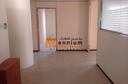 Office Space - 7+ Bedrooms - 6 Bathrooms for rent in Al Majaz Pearl - Al Majaz 2 - Al Majaz - Sharjah