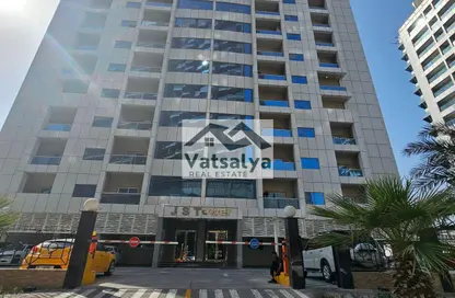 شقة - 2 غرف نوم - 2 حمامات للايجار في برج جاي اس - مدينة دبي الرياضية - دبي