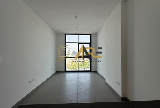 135616953 - Property Image 2