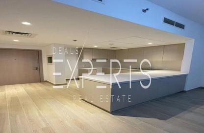 Apartment - 2 Bedrooms - 2 Bathrooms for rent in Waters Edge - Yas Island - Abu Dhabi