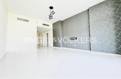 Apartment - 3 Bedrooms - 5 Bathrooms for sale in Golf Promenade 3B - Golf Promenade 3 - Golf Town - DAMAC Hills - Dubai