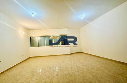 Apartment - 2 Bedrooms - 2 Bathrooms for rent in Shabiya 9 - Shabiya - Mussafah - Abu Dhabi