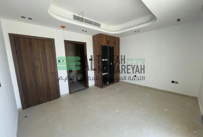 84082012 - Property Image 3