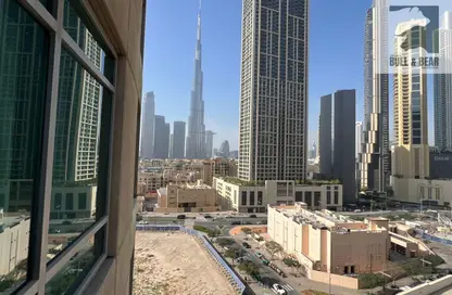 شقة - 2 غرف نوم - 2 حمامات للايجار في A برج فيوز - برج فيوز - وسط مدينة دبي - دبي