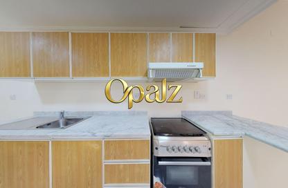 Apartment - 1 - 2 for rent in Golden Sands 12 - Al Mankhool - Bur Dubai - Dubai Apartment - 1 - 2 for rent in Golden Sands 12 - Al Mankhool - Bur Dubai - Dubai