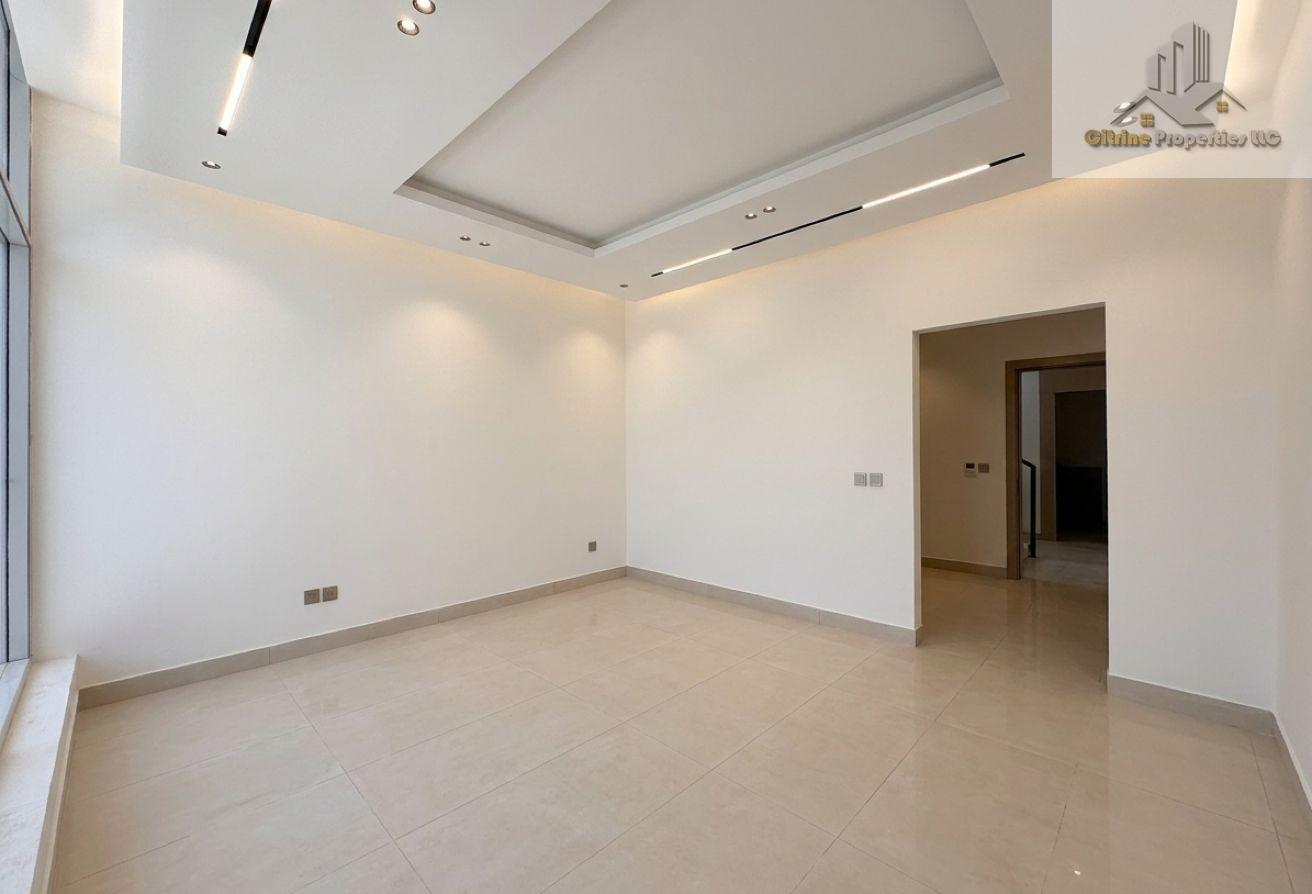 EXCLUSIVE Villa | High-End Quality | Brand New photo 15
