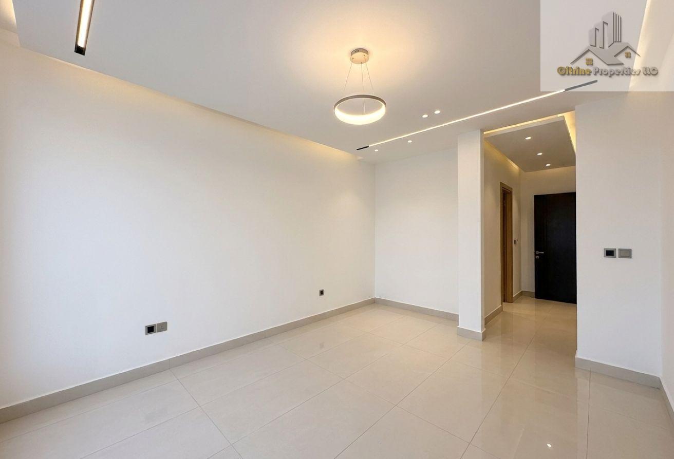 EXCLUSIVE Villa | High-End Quality | Brand New photo 7