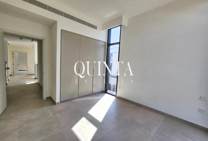 54398621 - Property Image 3