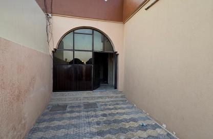 Villa - 2 - 2 for rent in Julfar - Ras Al Khaimah