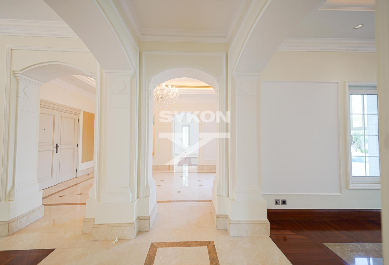 Spacious 5 BR Villa | Huge Plot | Luxury Mansion photo 11