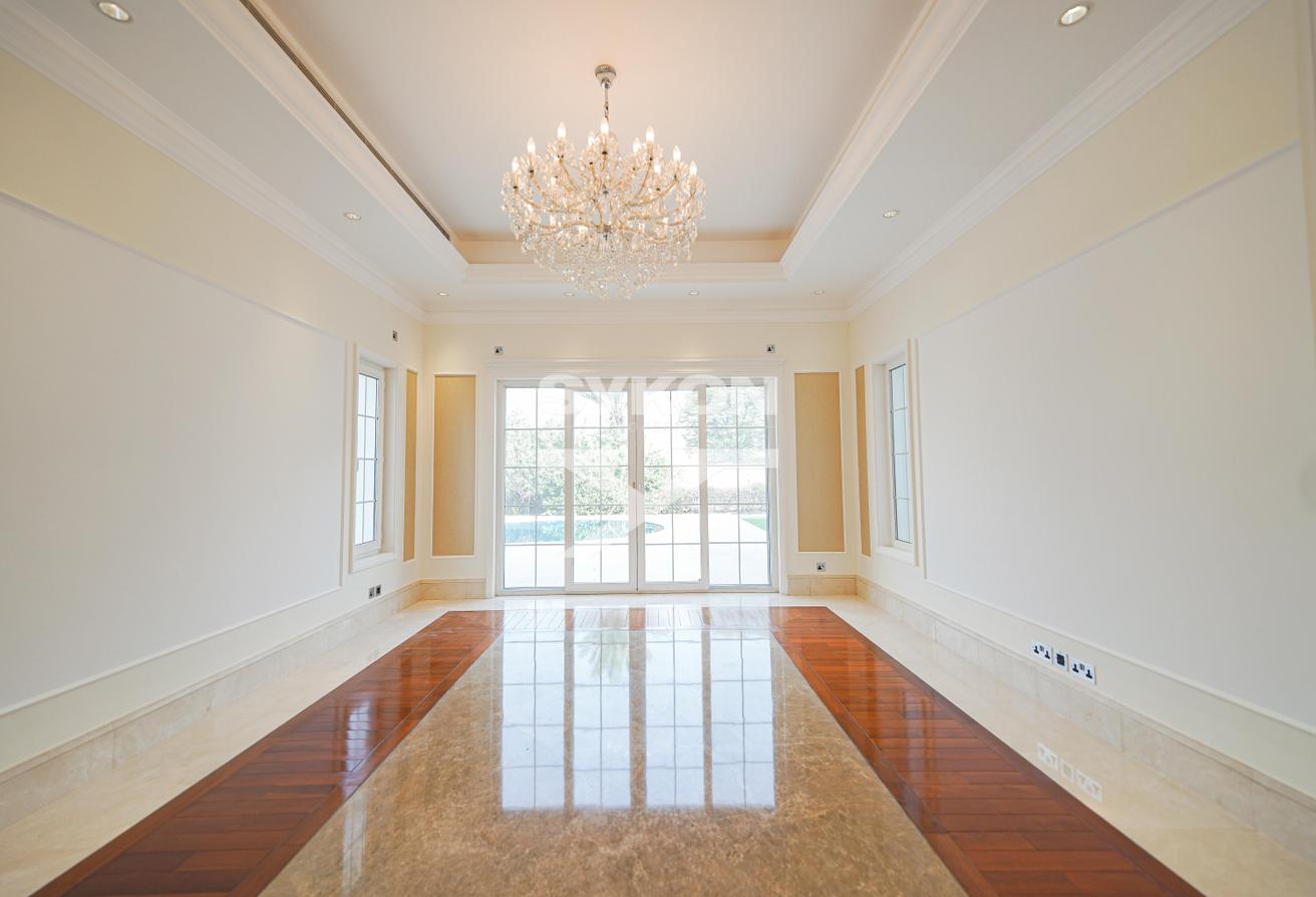 Spacious 5 BR Villa | Huge Plot | Luxury Mansion photo 15