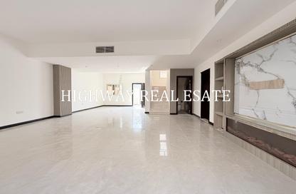 Townhouse - 3 Bedrooms - 5 Bathrooms for rent in Barashi - Al Badie - Sharjah