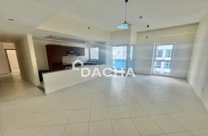 Apartment - 2 Bedrooms - 3 Bathrooms for rent in Cascades Tower - Dubai Marina - Dubai