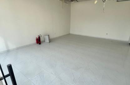 Shop - Studio - 1 Bathroom for rent in New Al Taawun Road - Al Taawun - Sharjah