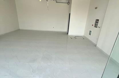 Shop - Studio - 1 Bathroom for rent in New Al Taawun Road - Al Taawun - Sharjah