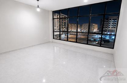 Apartment - 2 - 3 for rent in Muwaileh 29 Building - Muwaileh - Sharjah