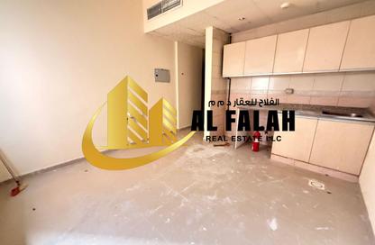 Apartment - Studio - 1 for rent in Rolla Square - Rolla Area - Sharjah