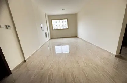 شقة - غرفة نوم - 2 حمامات للايجار في الجرف الصناعية 3 - الجرف الصناعية - عجمان