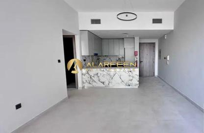 Apartment - 1 Bedroom - 2 Bathrooms for rent in Amal Tower - Dubai Sports City - Dubai